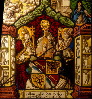 Saint grégoire et saint Gebhard et, dans les coins supérieurs, l'Annonciation